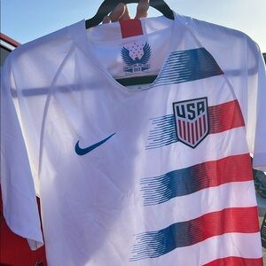 Nike White and Red Soccer Jersey Dynamic Design